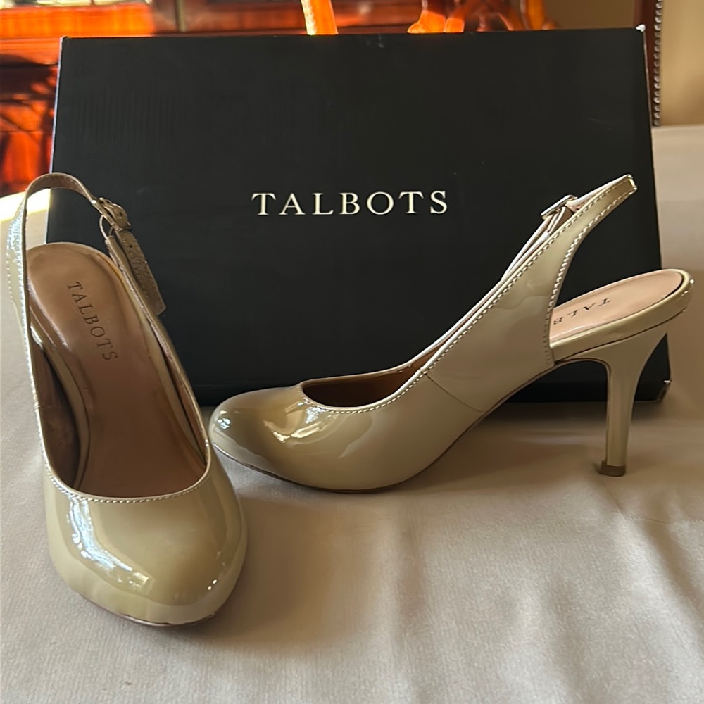 EUC Talbots Patent Leather Slingback Heels